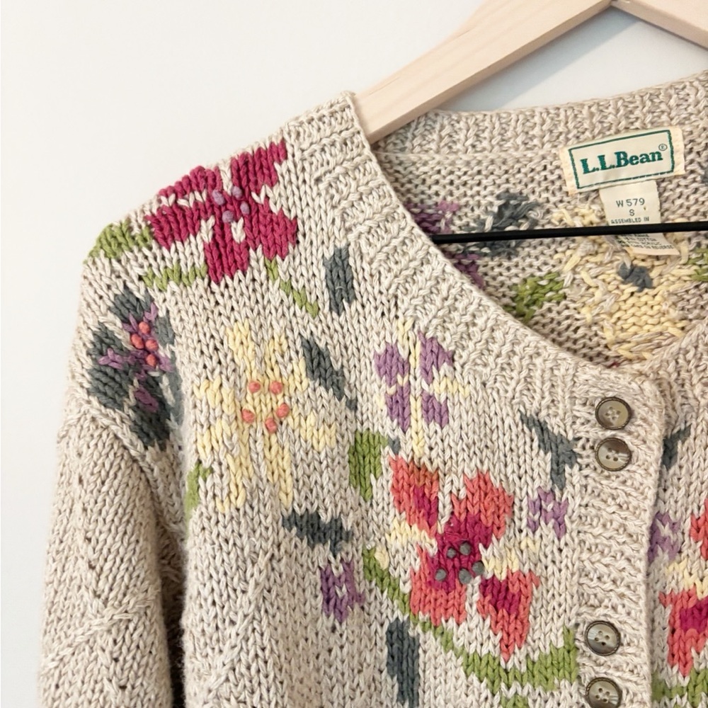 L.L. Bean Vintage Floral Cardigan Sweater - Picture 2 of 13